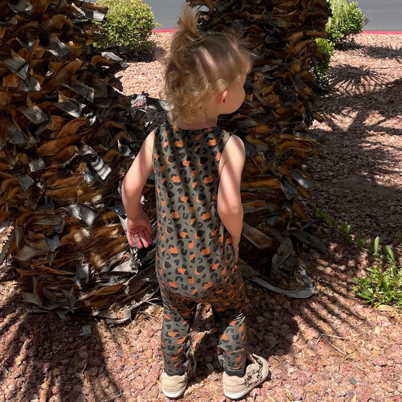 Posh Peanut Eli Racerback Henley Romper - Picture 5 of 12